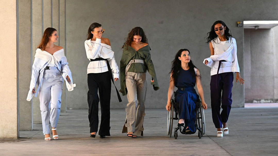 Iulia Barton Adaptive